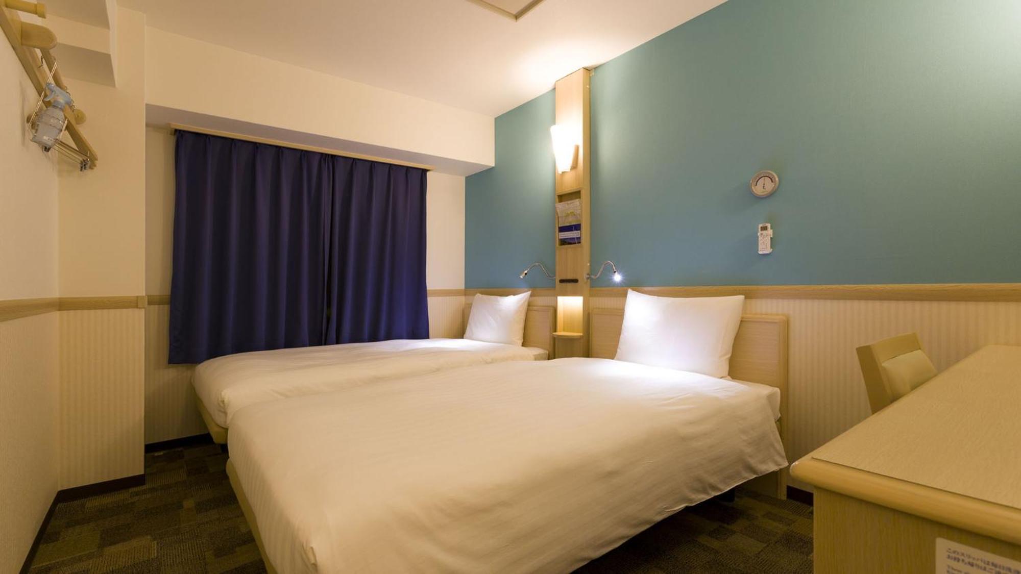 Toyoko Inn Shiki Eki Higashi Guchi Ruang foto