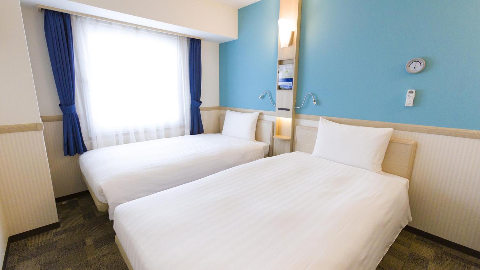 Toyoko Inn Shiki Eki Higashi Guchi Ruang foto