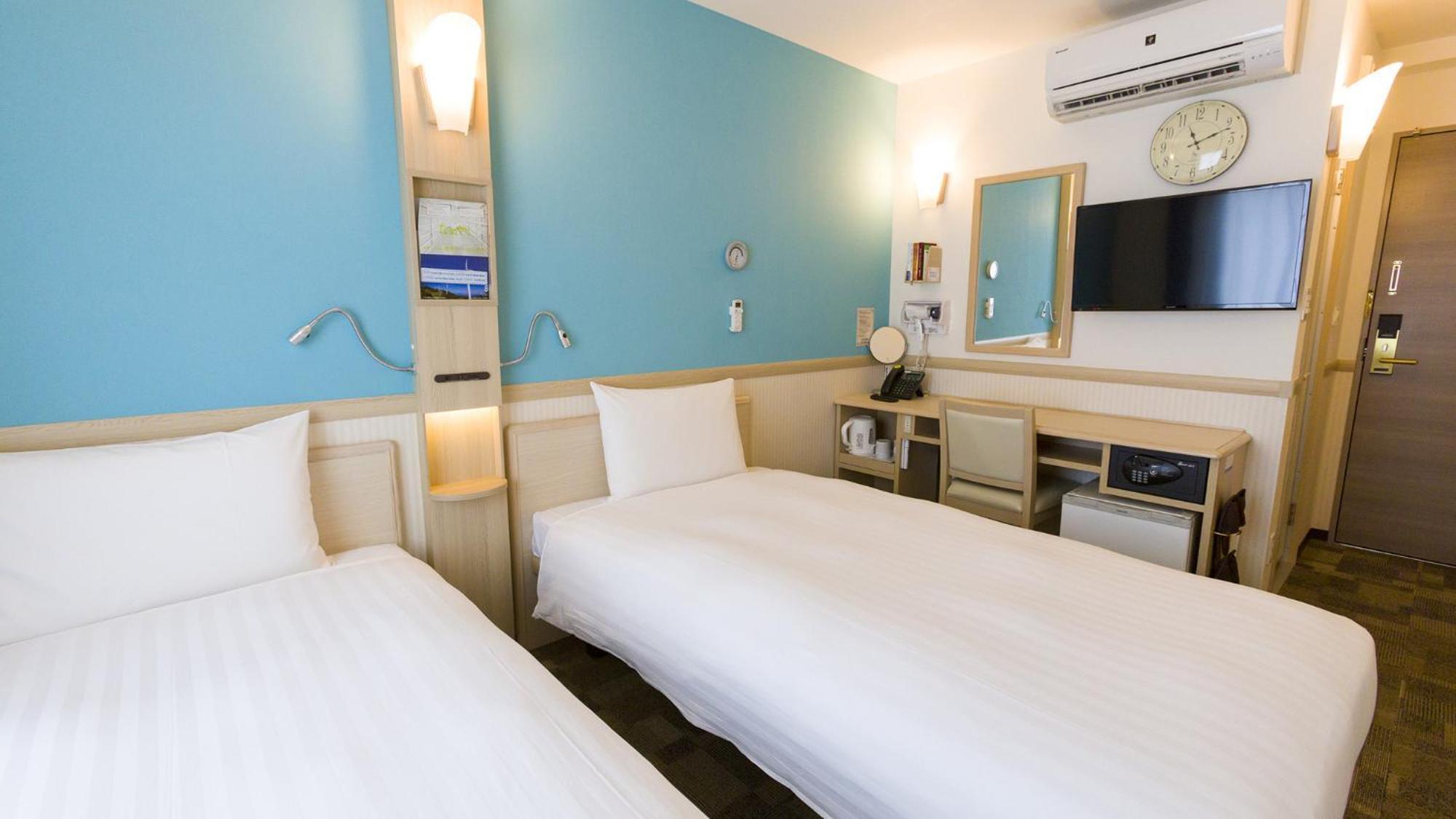 Toyoko Inn Shiki Eki Higashi Guchi Ruang foto