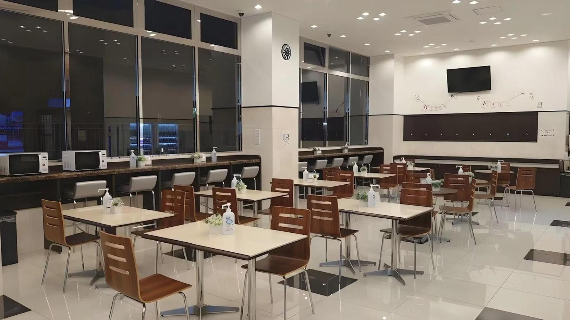 Toyoko Inn Shiki Eki Higashi Guchi Bagian luar foto